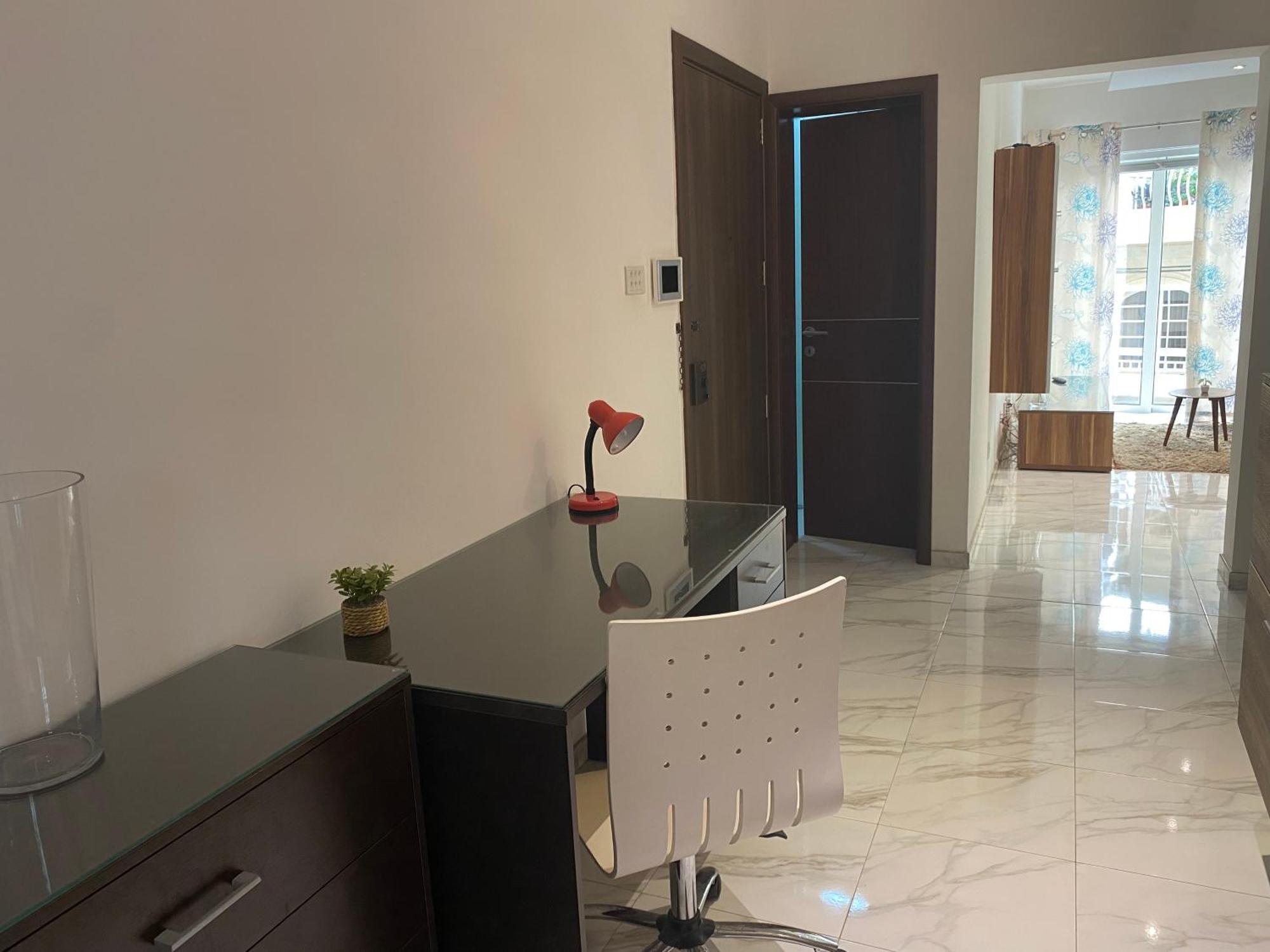 Апартаменты The Coastal Haven - Steps From Sliema's Слима
