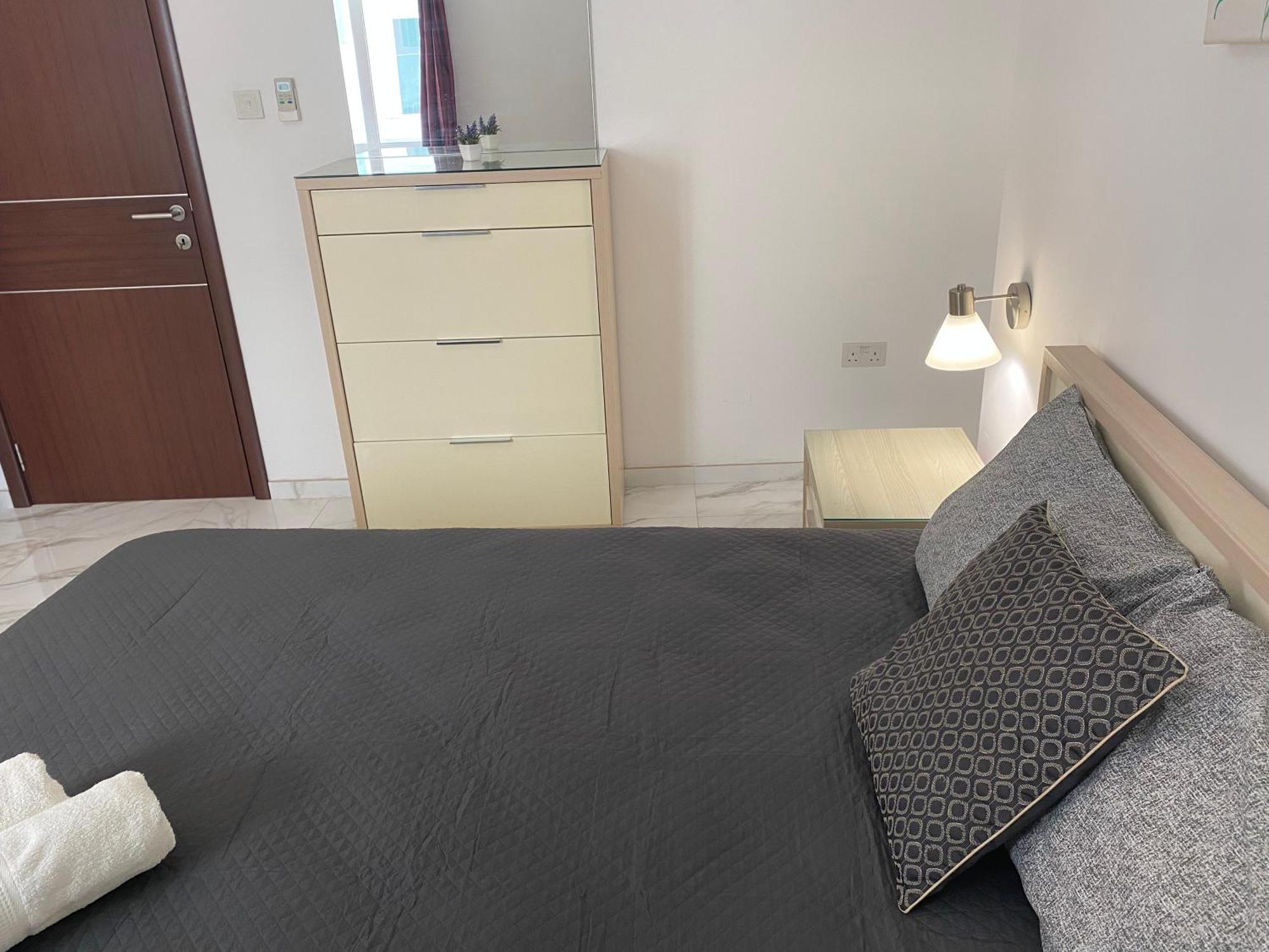 The Coastal Haven - Steps From Sliema's * Sliema