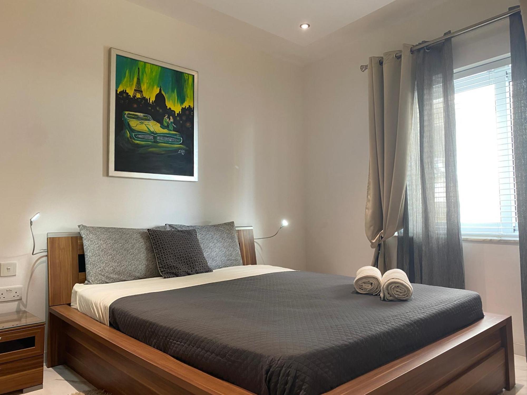 Apartment The Coastal Haven - Steps From Sliema's Sliema