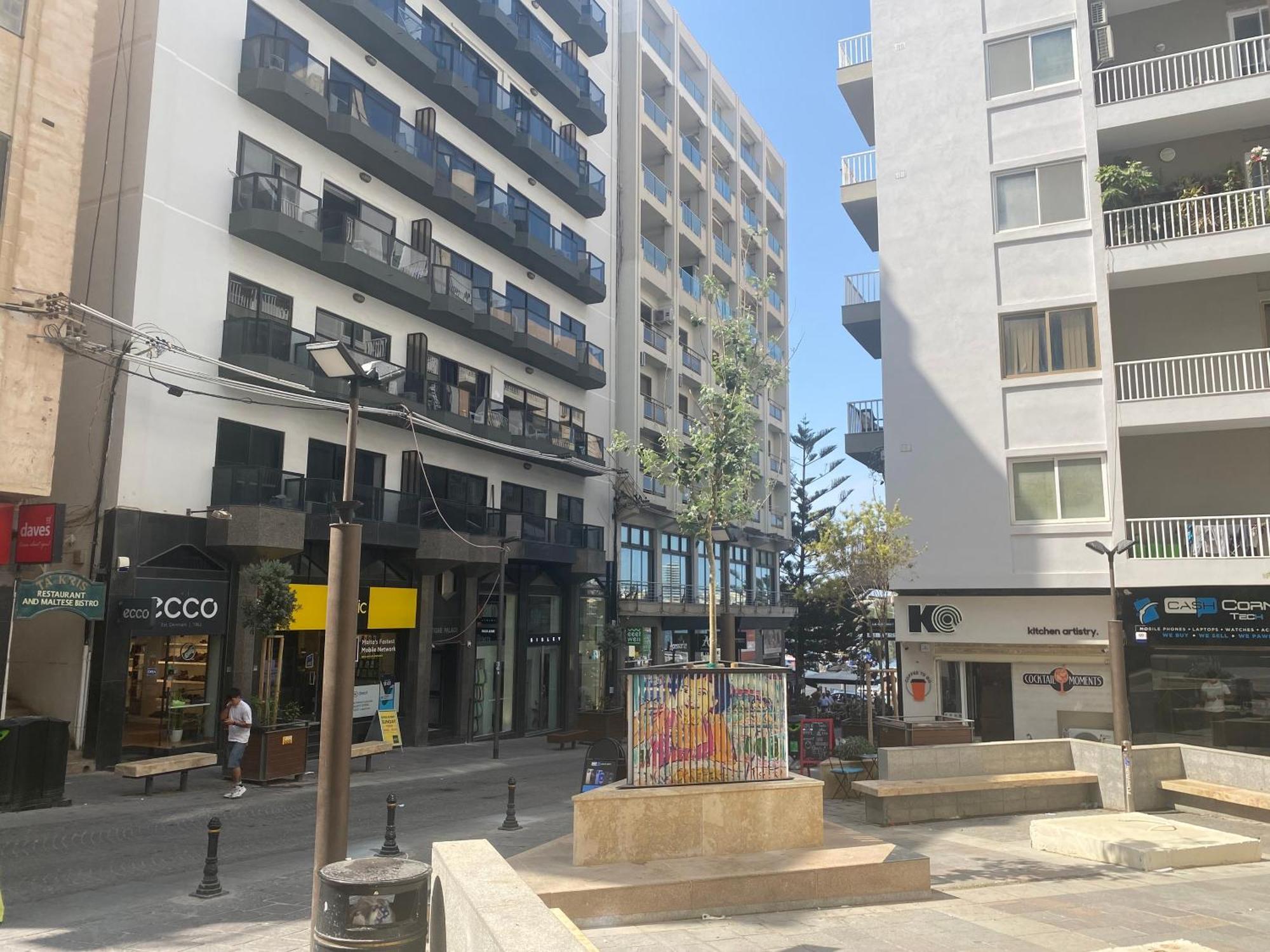 Апартаменты The Coastal Haven - Steps From Sliema's *